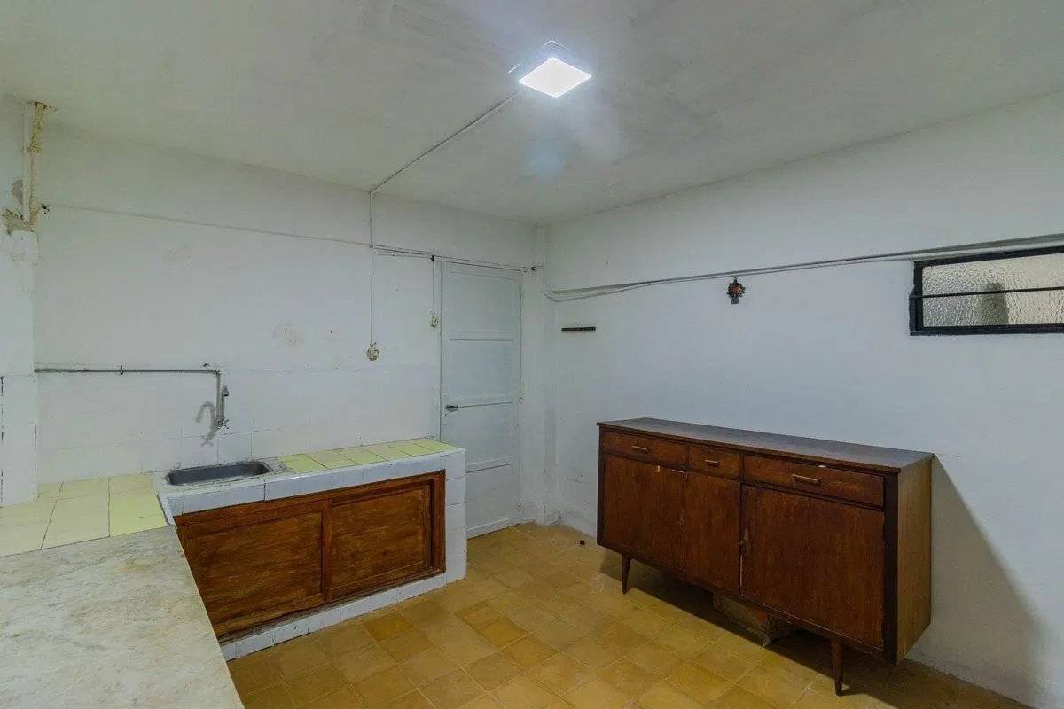 Venta Local ideal academia o instituto Malvín 3