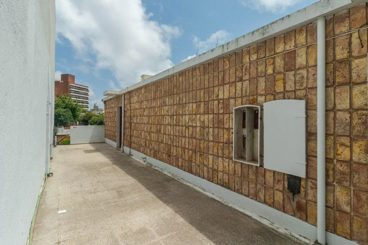 Venta Local ideal academia o instituto Malvín 8