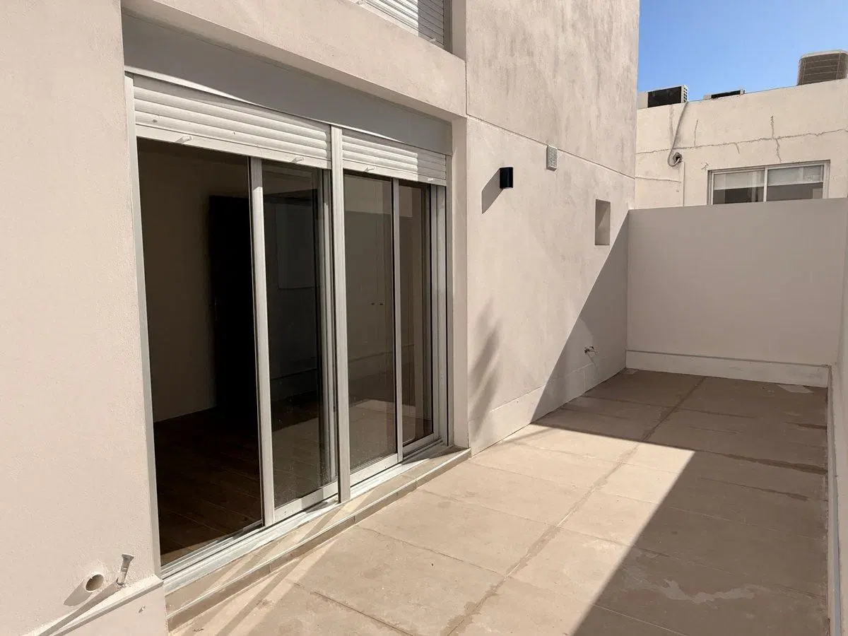 Alquiler apartamento de 1 dormitorio con patio 2