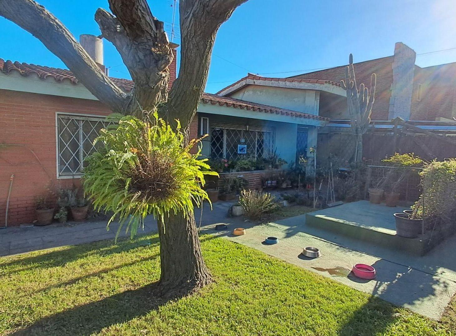 Foto de VENTA CASA 2 DORMITORIOS GARGE GALPON SOLYMAR SUR, imagen 3