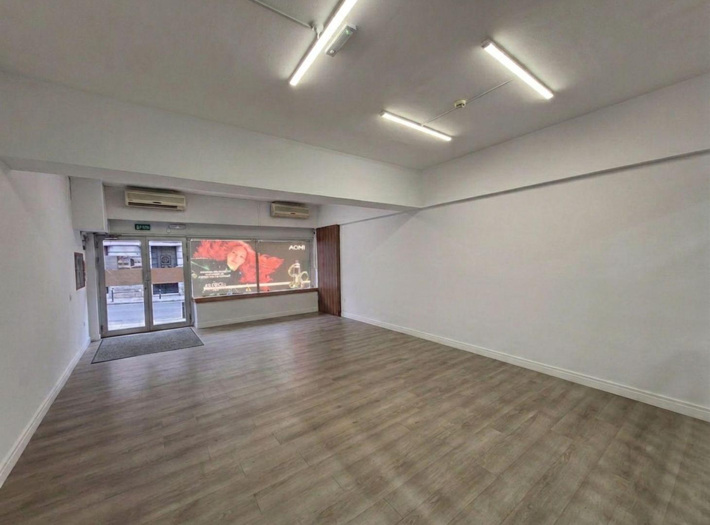 Foto de Alquiler de local comercial en el Centro Yi y 18, imagen 4