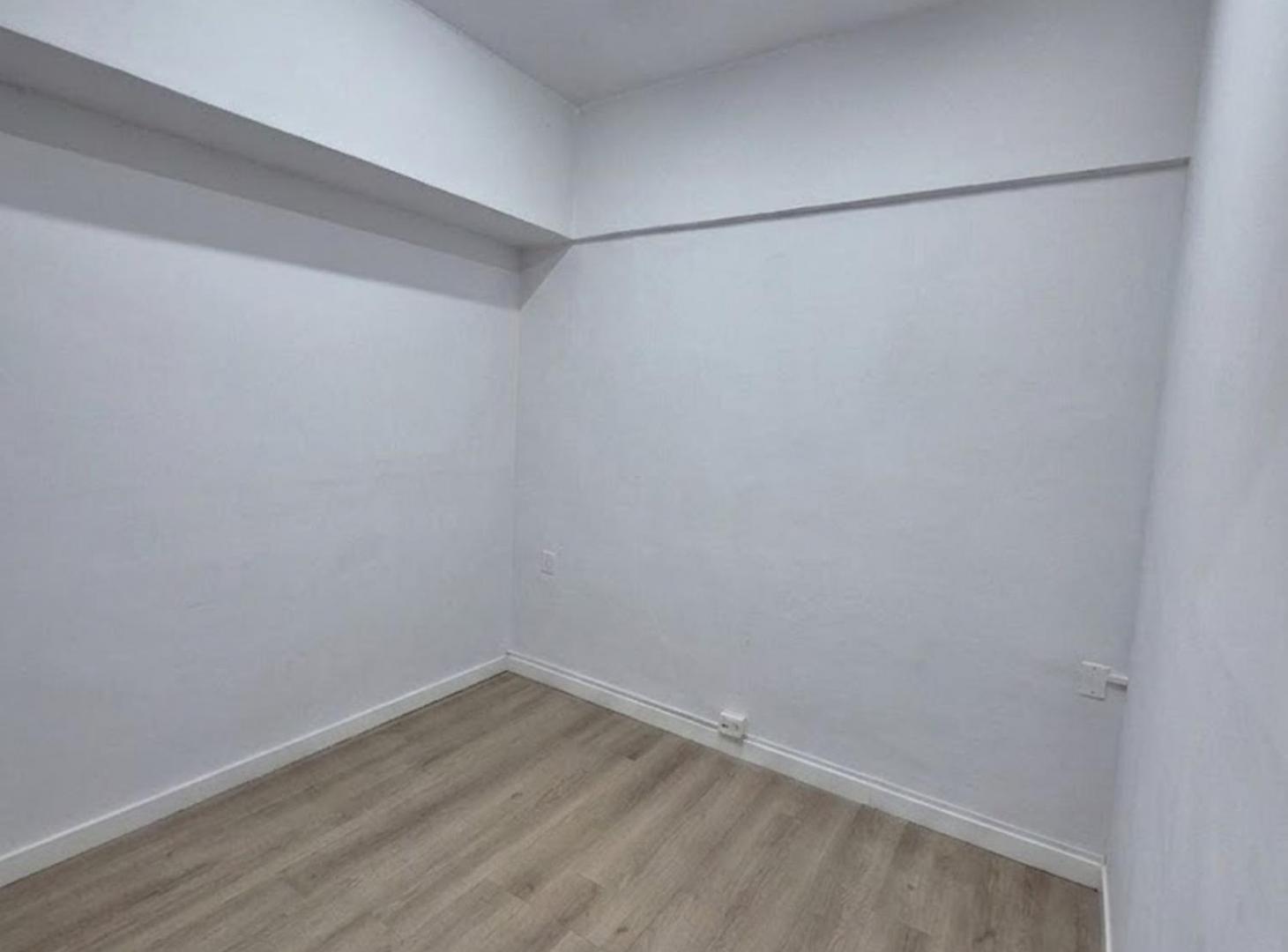 Foto de Alquiler de local comercial en el Centro Yi y 18, imagen 3