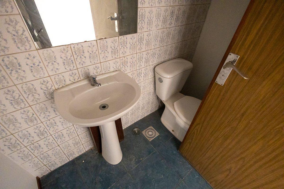 Foto de Alquiler de 4 oficinas en ciudad vieja, imagen 2