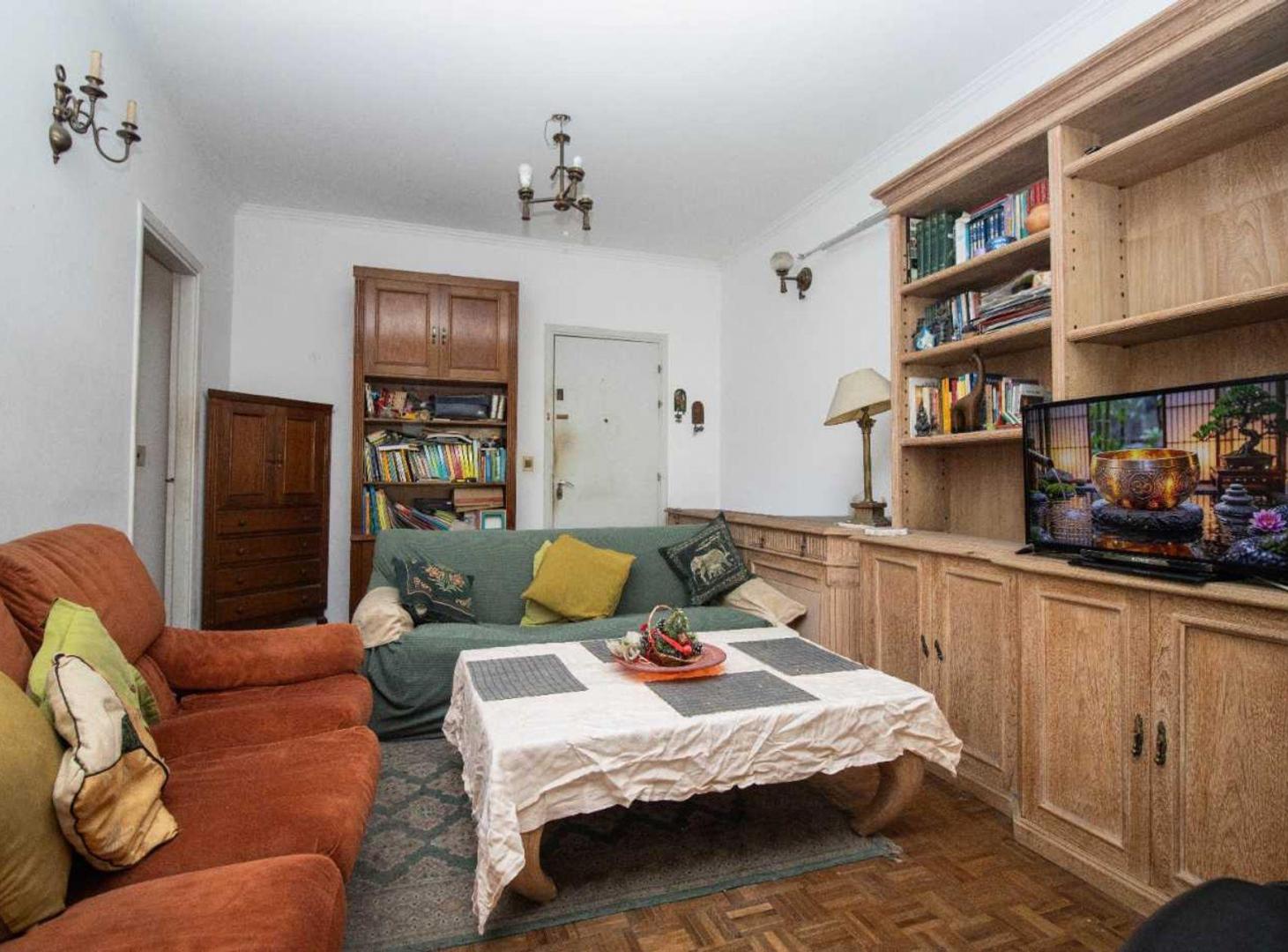 Foto de Venta apto 2 dormitorios + servicio en Pocitos, imagen 1