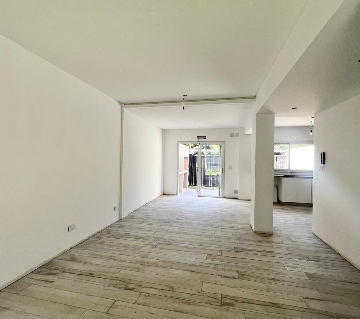 Casa en Venta Castelar a Estrenar PH en Condominio Cerrado. 4
