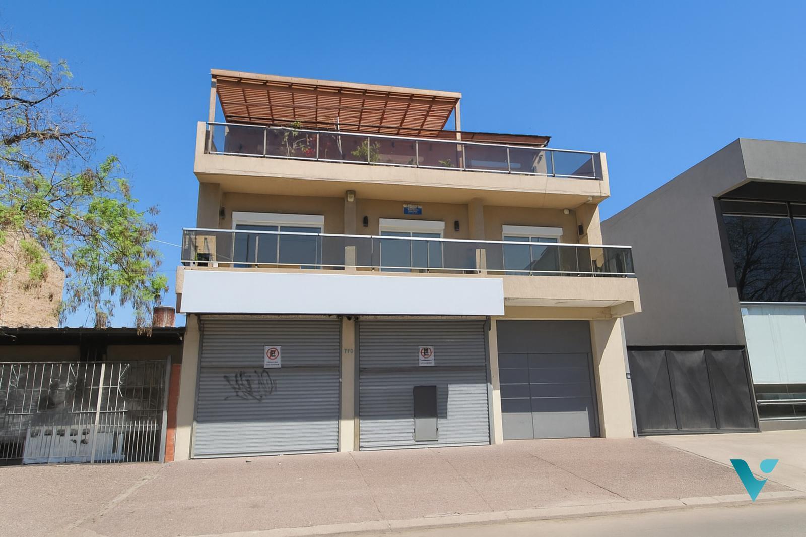 Propiedad en venta en Moreno Centro – Locales + Departamentos + Garage / PERMUTA/FINANCIACION