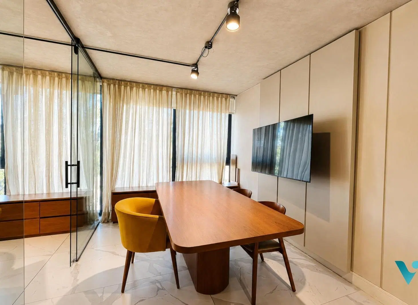 Venta Oficina en Barrio Parque Leloir amoblada con diseño de categoría 5