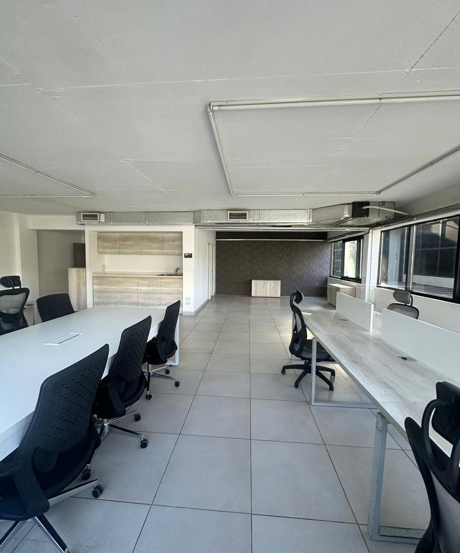 Foto de Oficina en Alquiler en Parque Leloir Ituzaingó Norte Excelente, imagen 2