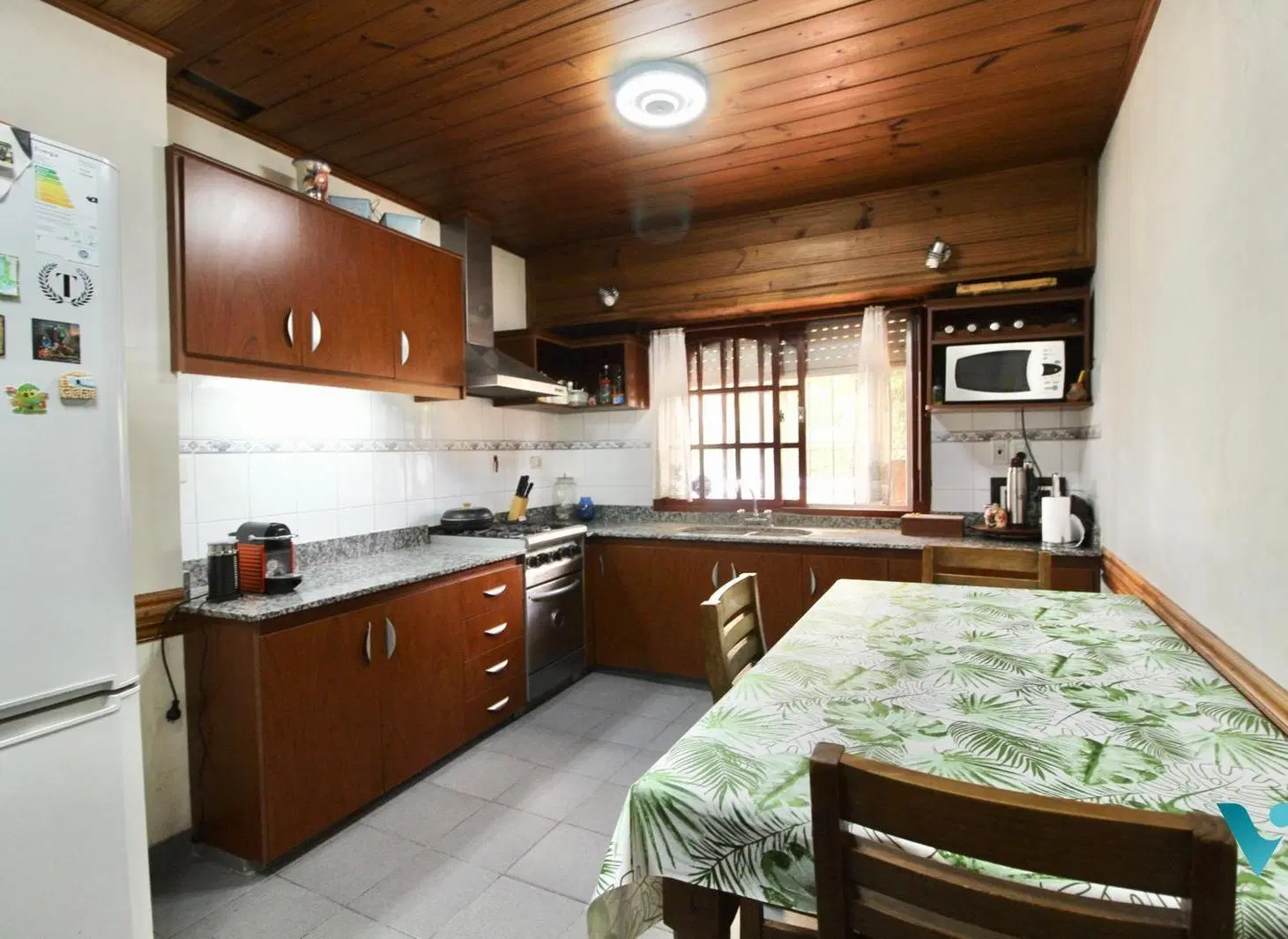 Casa en Venta Ituzaingó Norte 3 dormitorios y amplio parque apto credito. 4