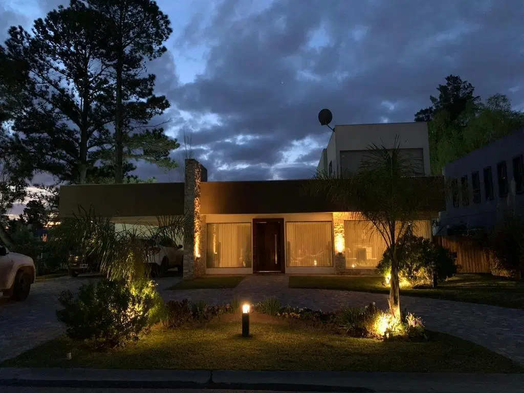 Casa  Venta en Barrio Privado Casco de Álvarez en Francisco Álvarez 5 ambientes 3