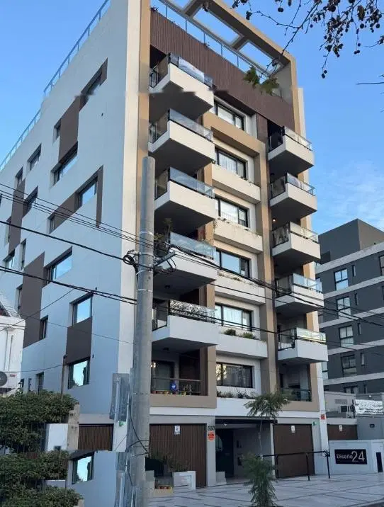 Venta Departamento monoambiente con cochera Ituzaingó sur 3