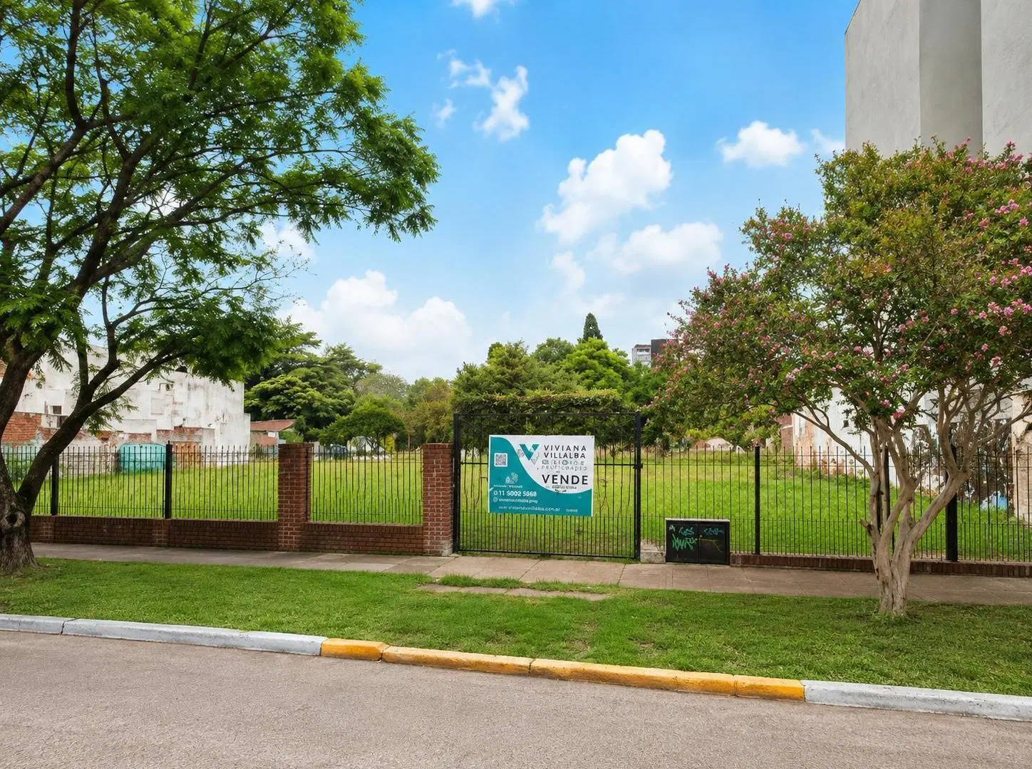 Lote en Venta Moreno Apto emprendimiento varios destinos sobre importante avenida comercial 2
