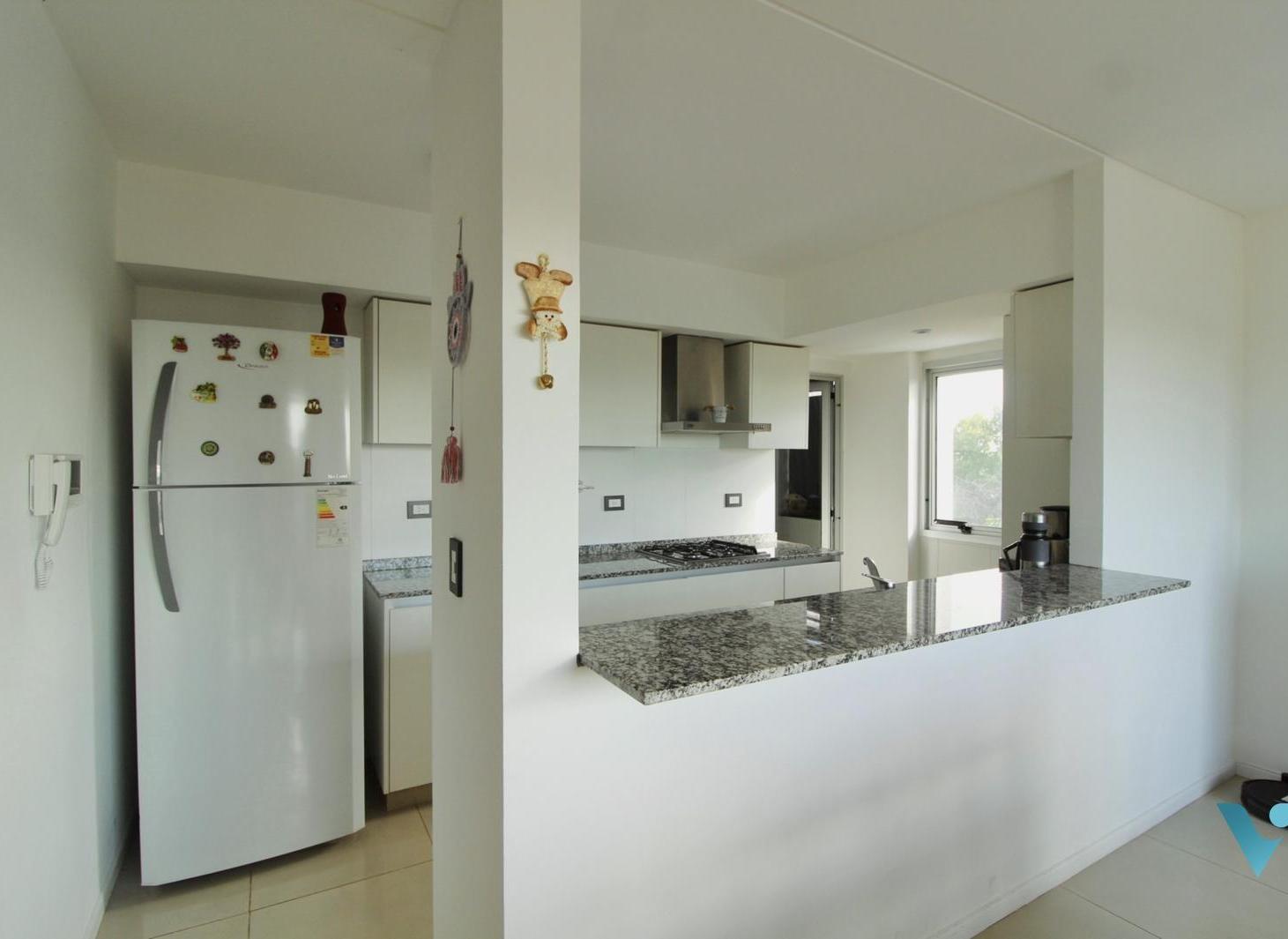 Foto de Departamento en venta Ituzaingó Norte 3 ambientes al frente, edificio, imagen 4