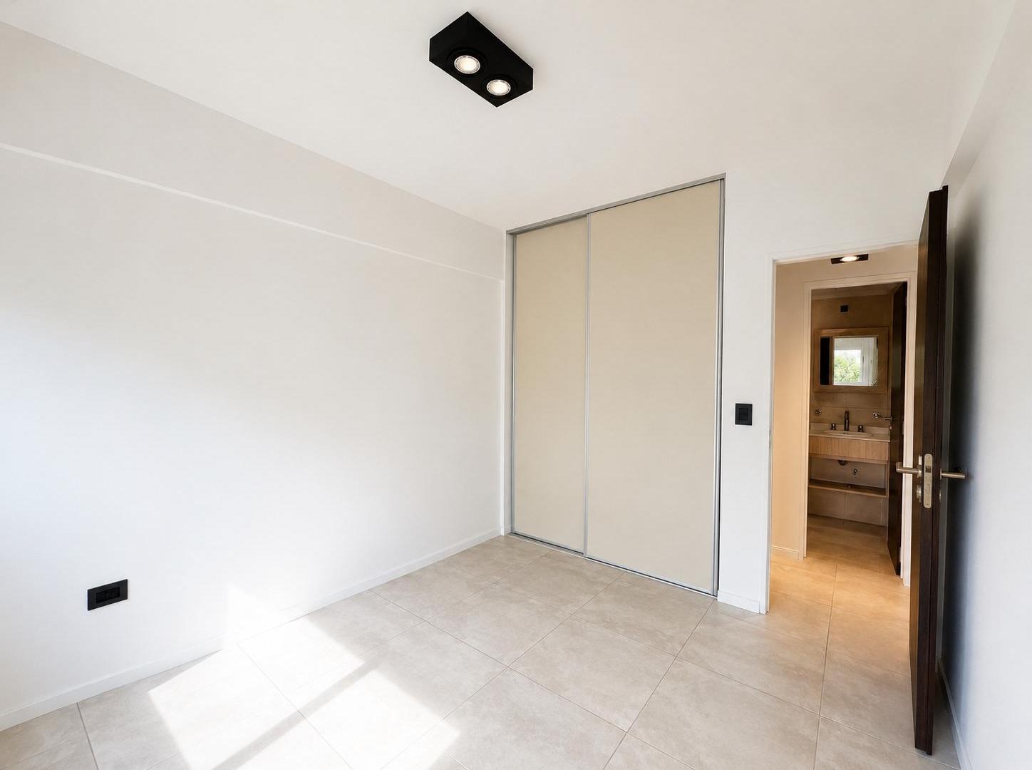 Foto de Departamento en Ituzaingó Sur 2 ambientes con cochera cubierta, imagen 2