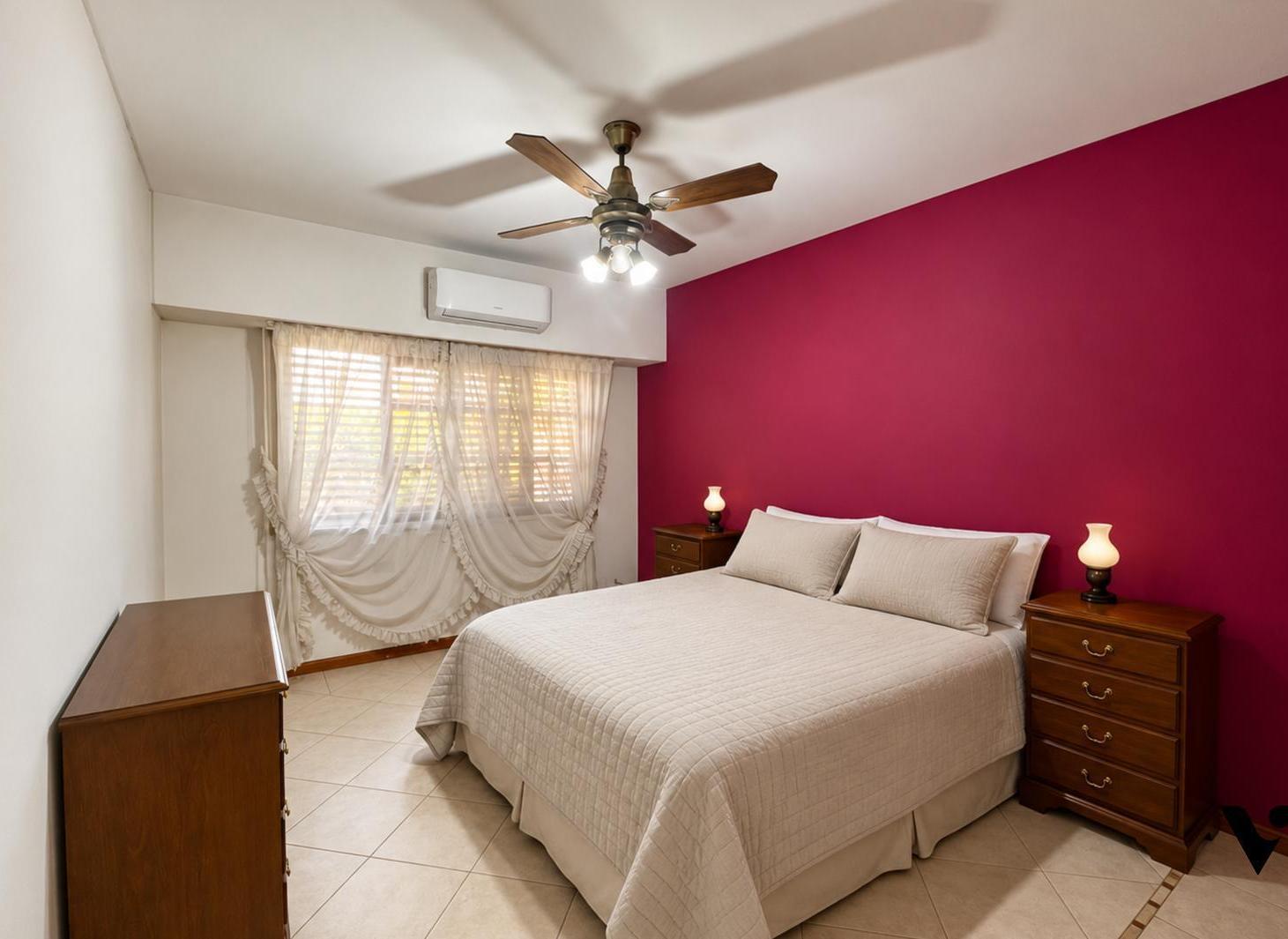 Foto de Venta casa 4 ambientes con parque pileta y quincho, imagen 3