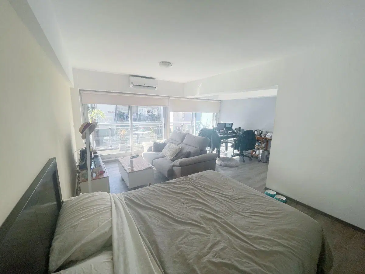 ALQUILER - Charcas 2800 - AMPLIO Monoambiente Divisible en L c/ GRAN BALCON en Recoleta! 2