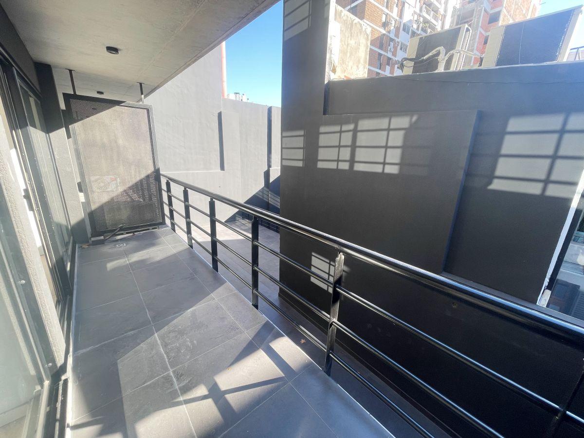 Foto de PRECIO UNICO! Av. Juan B. Justo 800 - Espectacular 2 Amb c/ baño y, imagen 3