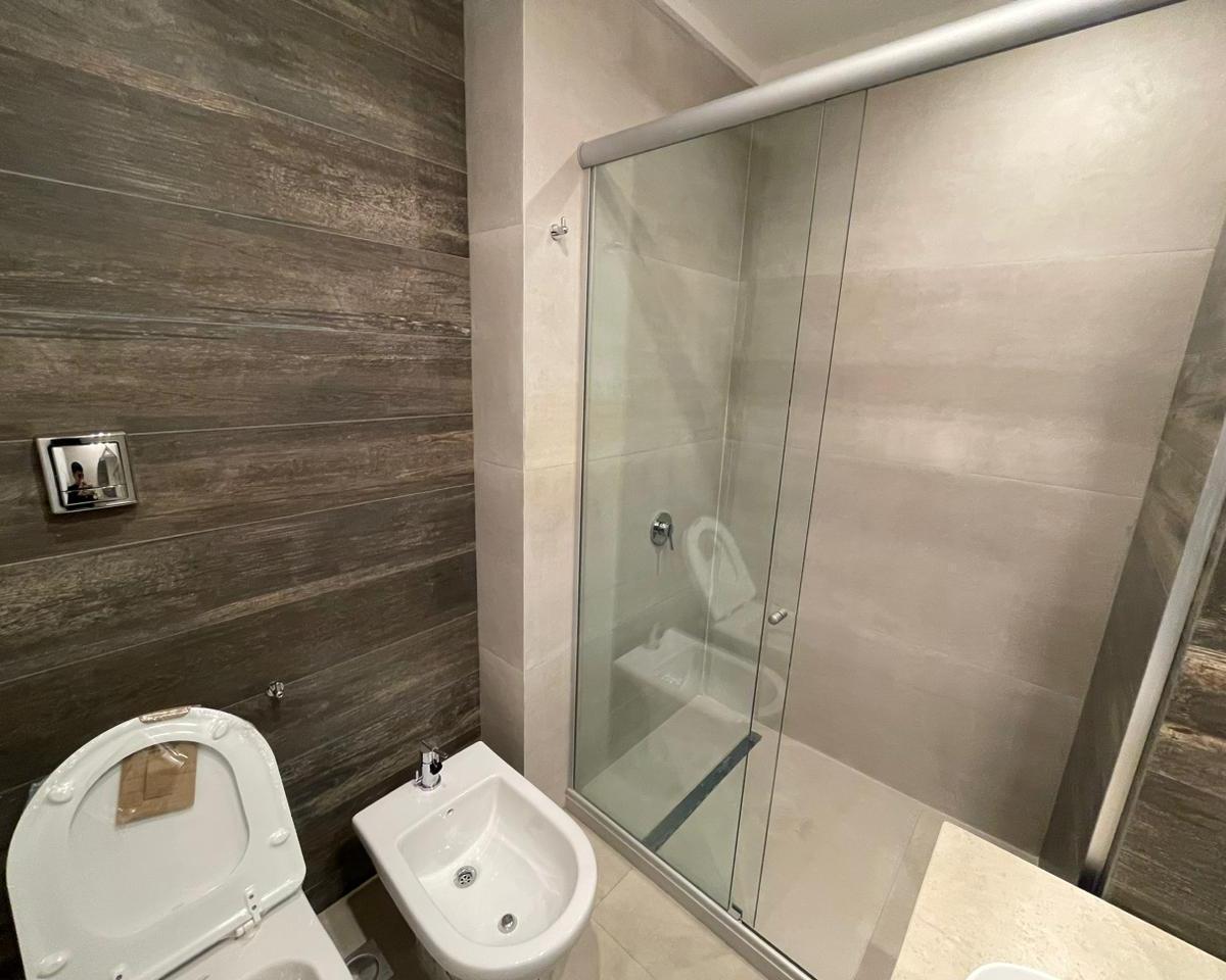Piso 4 Ambientes Venta Guemes 3