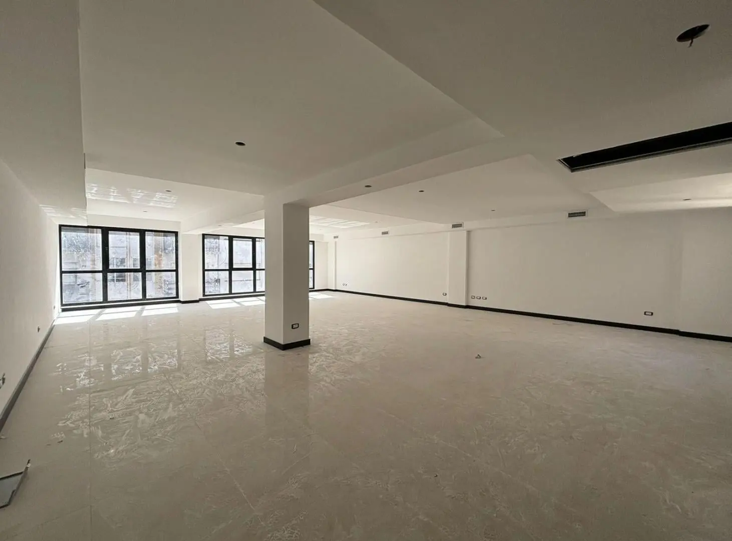 Venta / Alquiler oficina a estrenar. Zona centro 2