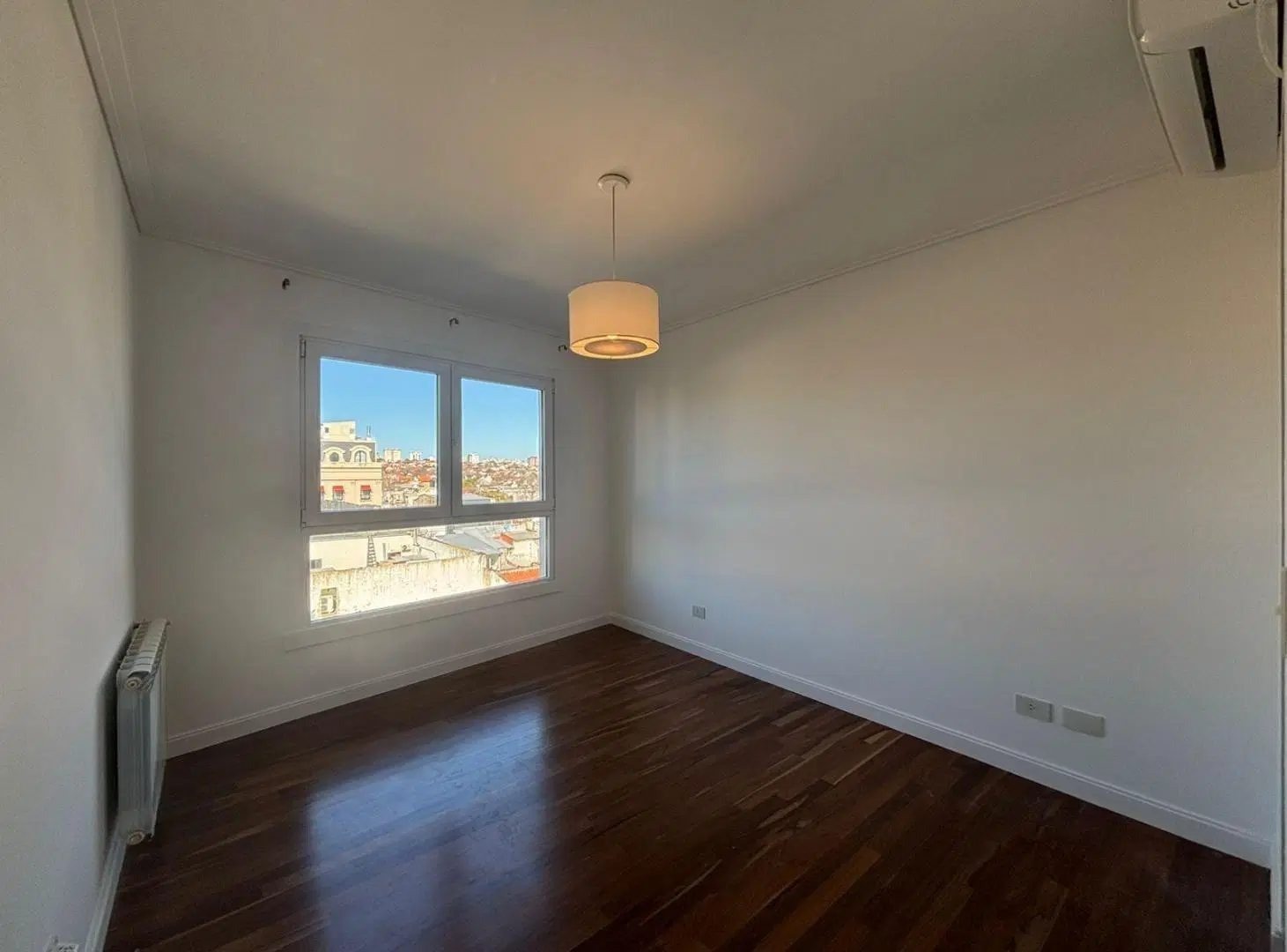 Venta. 3 ambientes Güemes 4