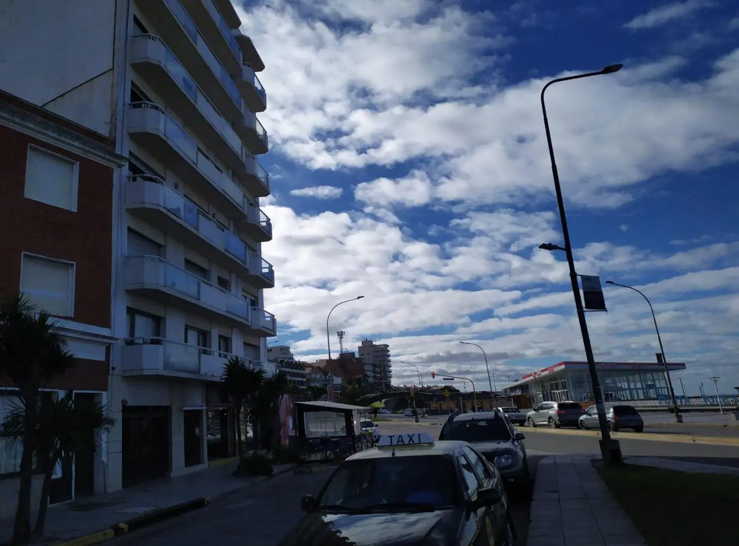 Venta. 3 ambientes. Frente al mar 5