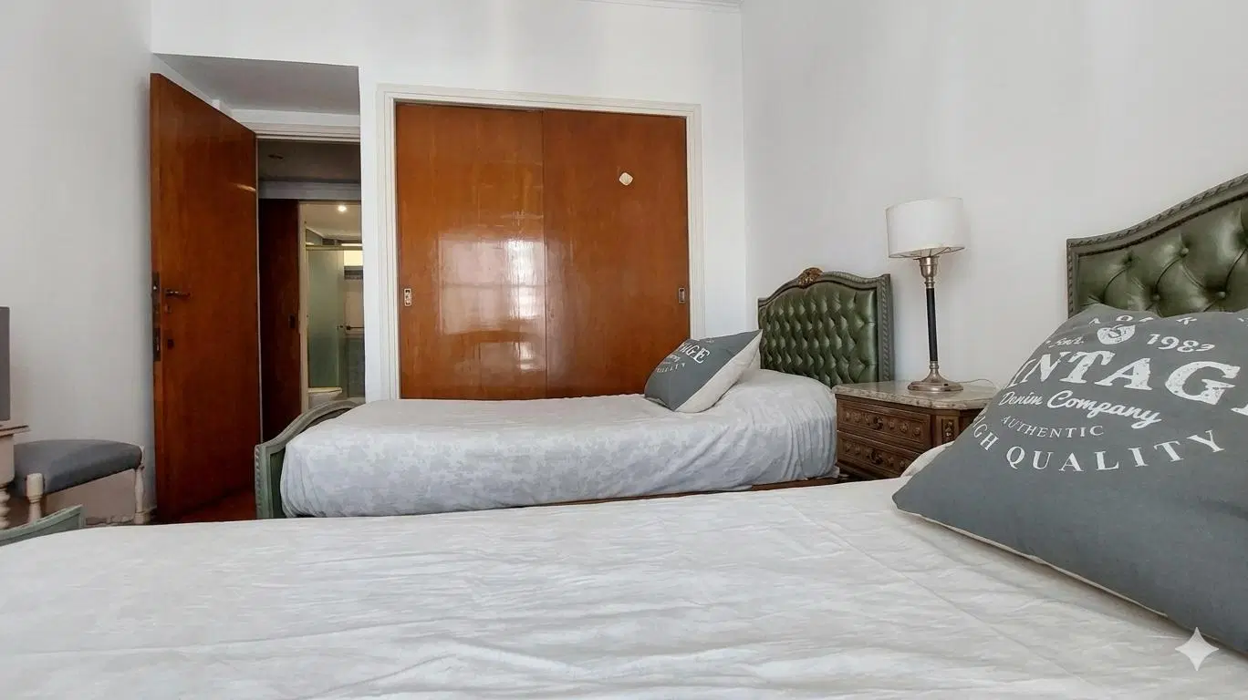 Venta. Dto 4 ambientes. Pleno centro 4