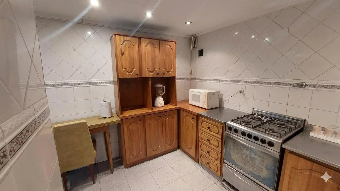 Venta. Dto 4 ambientes. Pleno centro 3