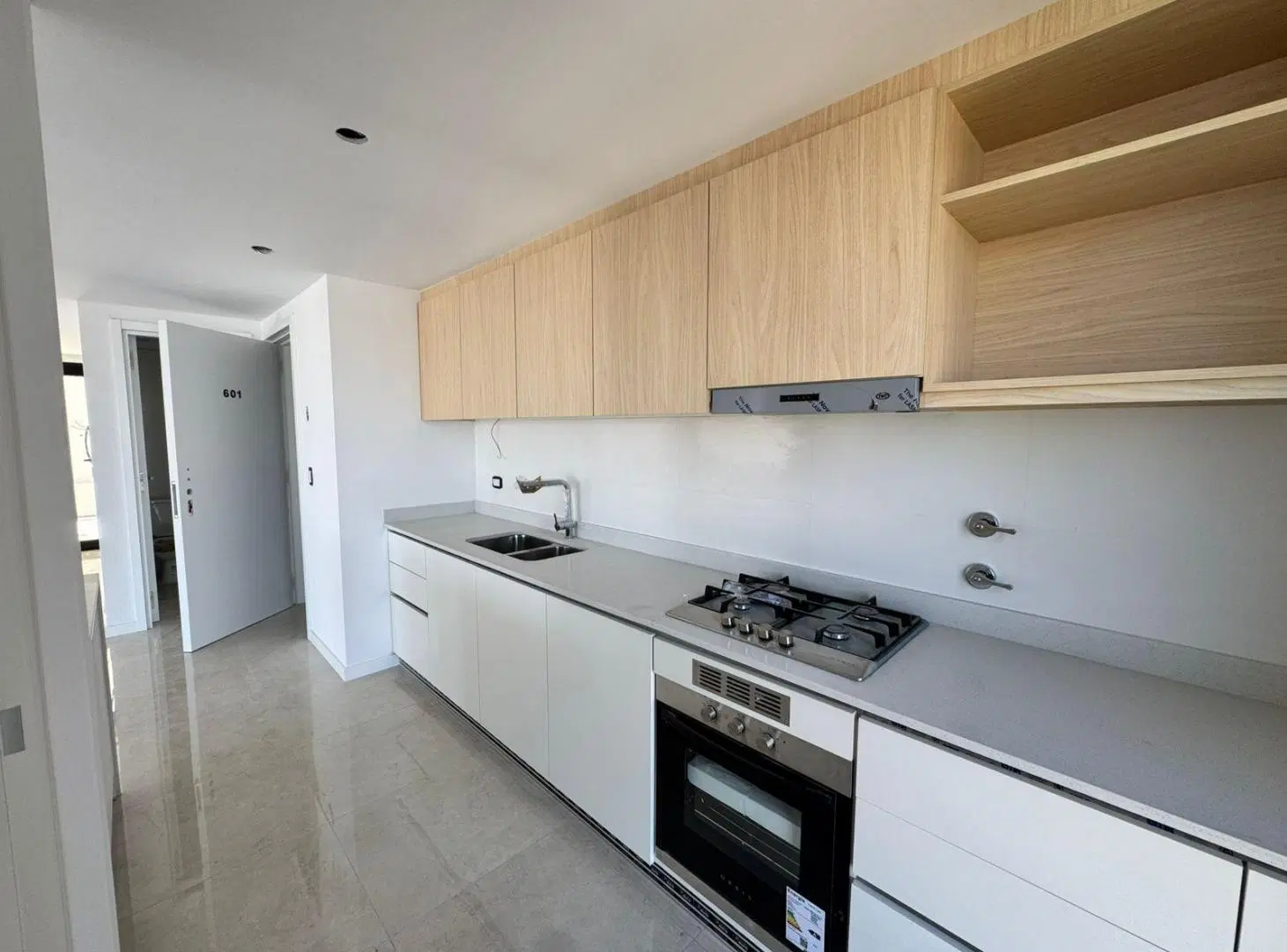Venta 3 ambientes con Terraza Guemes A estrenar 4