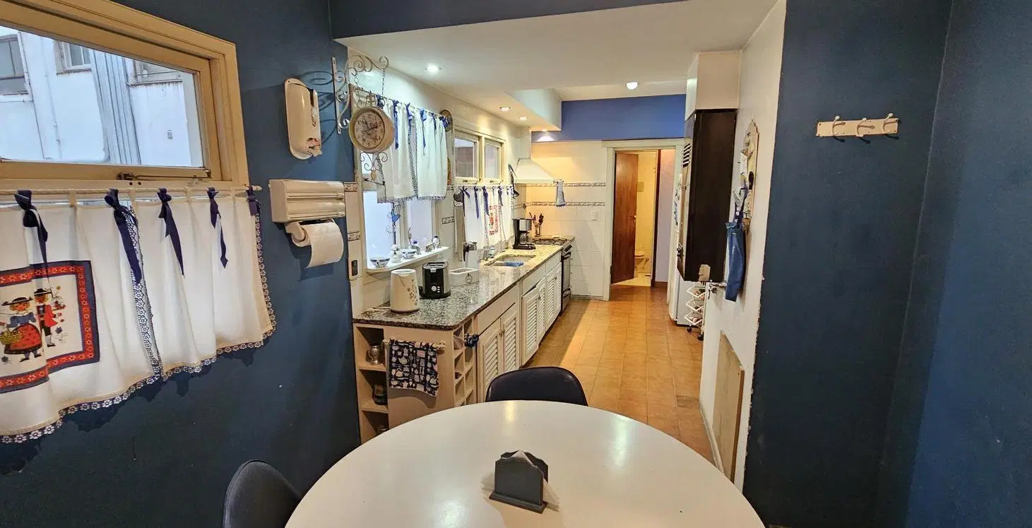 Venta. Semi piso 4 ambientes. Plaza Mitre 4