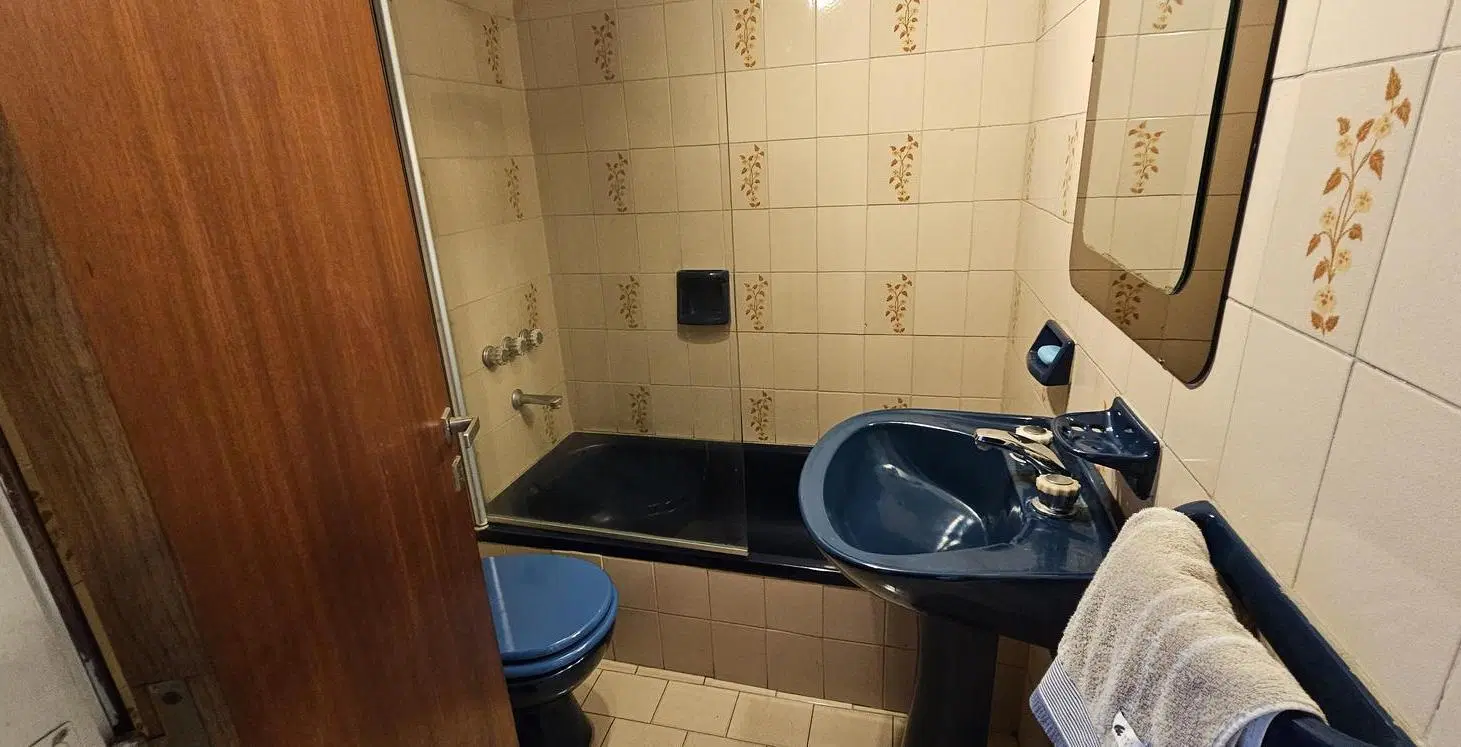 Venta. Semi piso 4 ambientes. Plaza Mitre 8