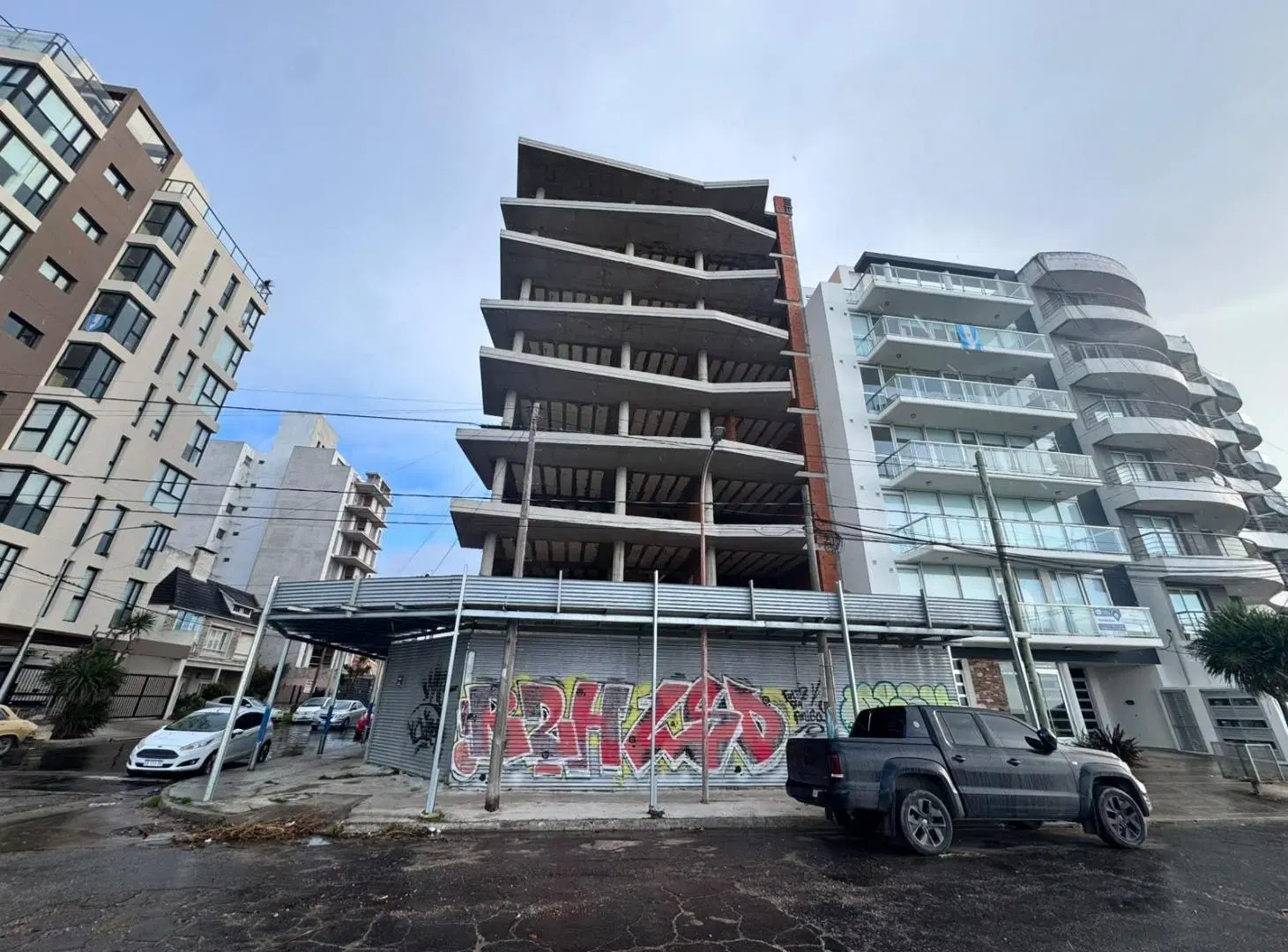 Venta. Semi piso en construcción. Parque Luro 2