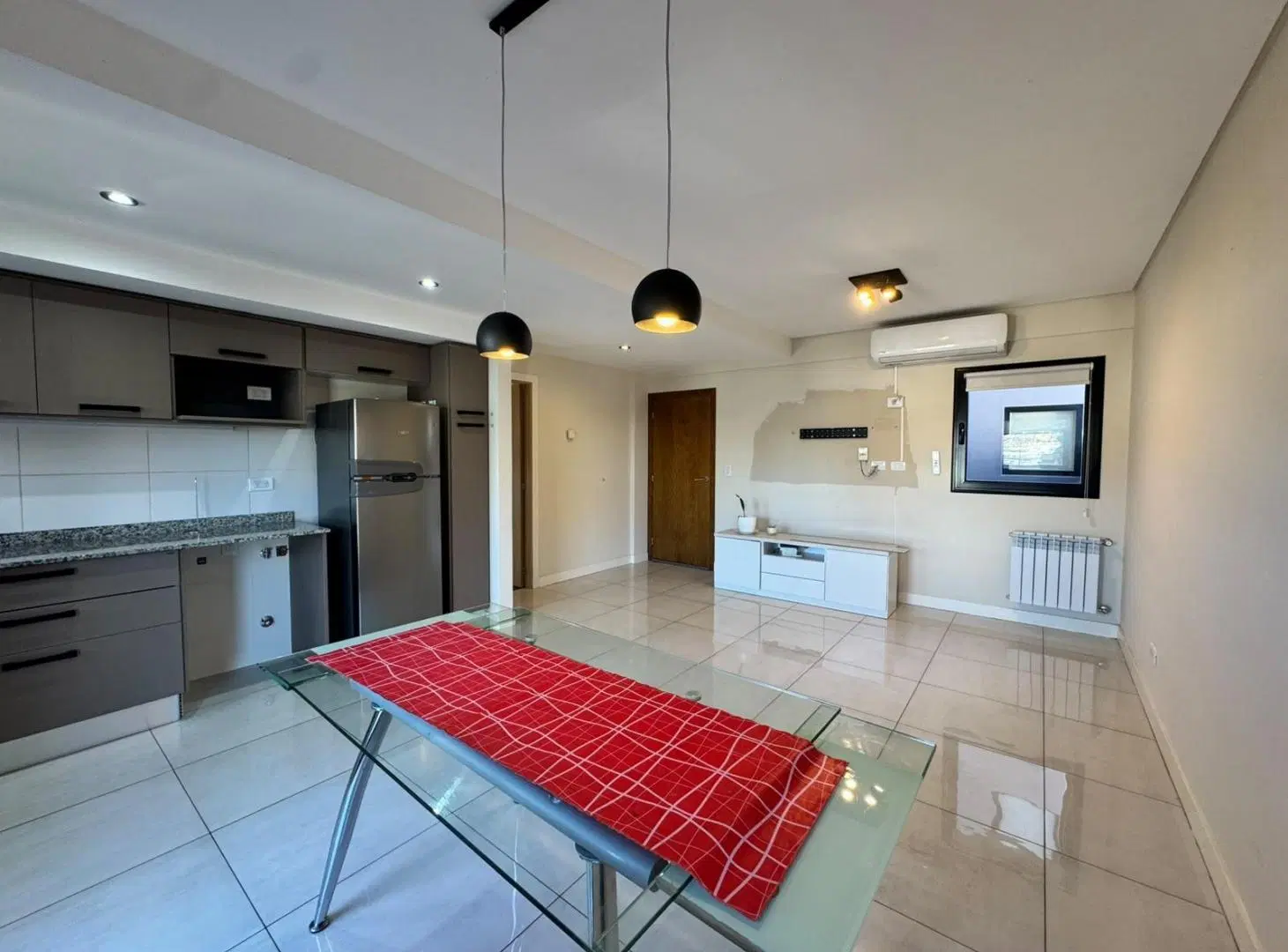 Venta departamento 3 ambientes Villa Primera 4