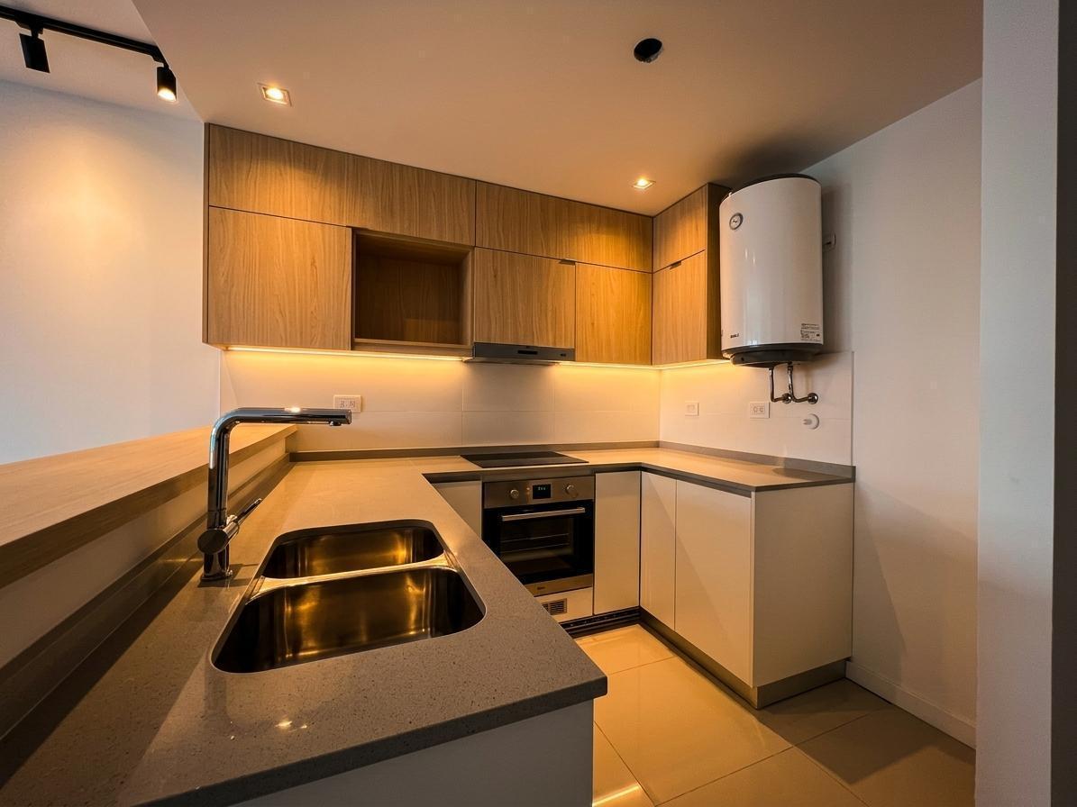 Foto de Venta. 2 ambientes. Zona Güemes, imagen 5