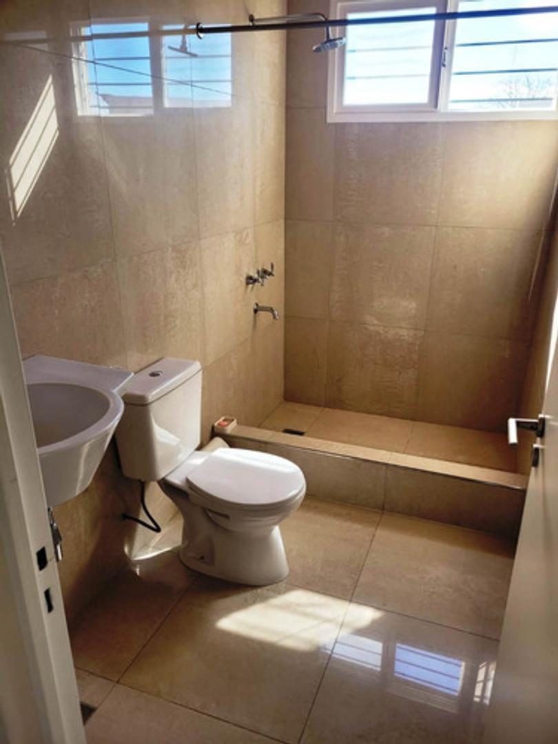 Foto de Local Comercial Con Vivienta Ituzaingó Ref 1469, imagen 2