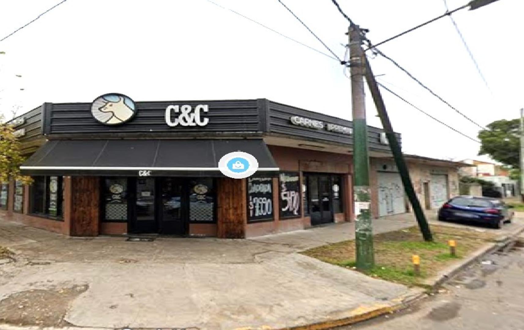 Locales comerciales Y Vivienda. V. Udaondo .Ituzaingó