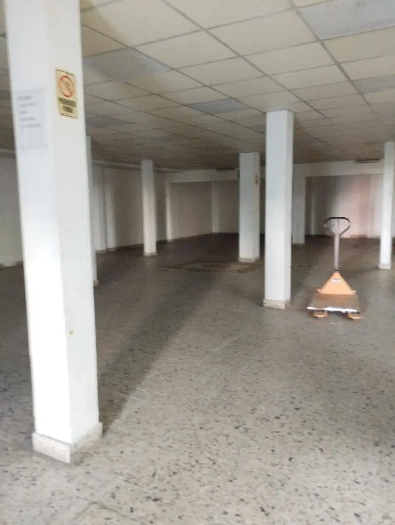 Alquiler local Ituzaingo norte 4