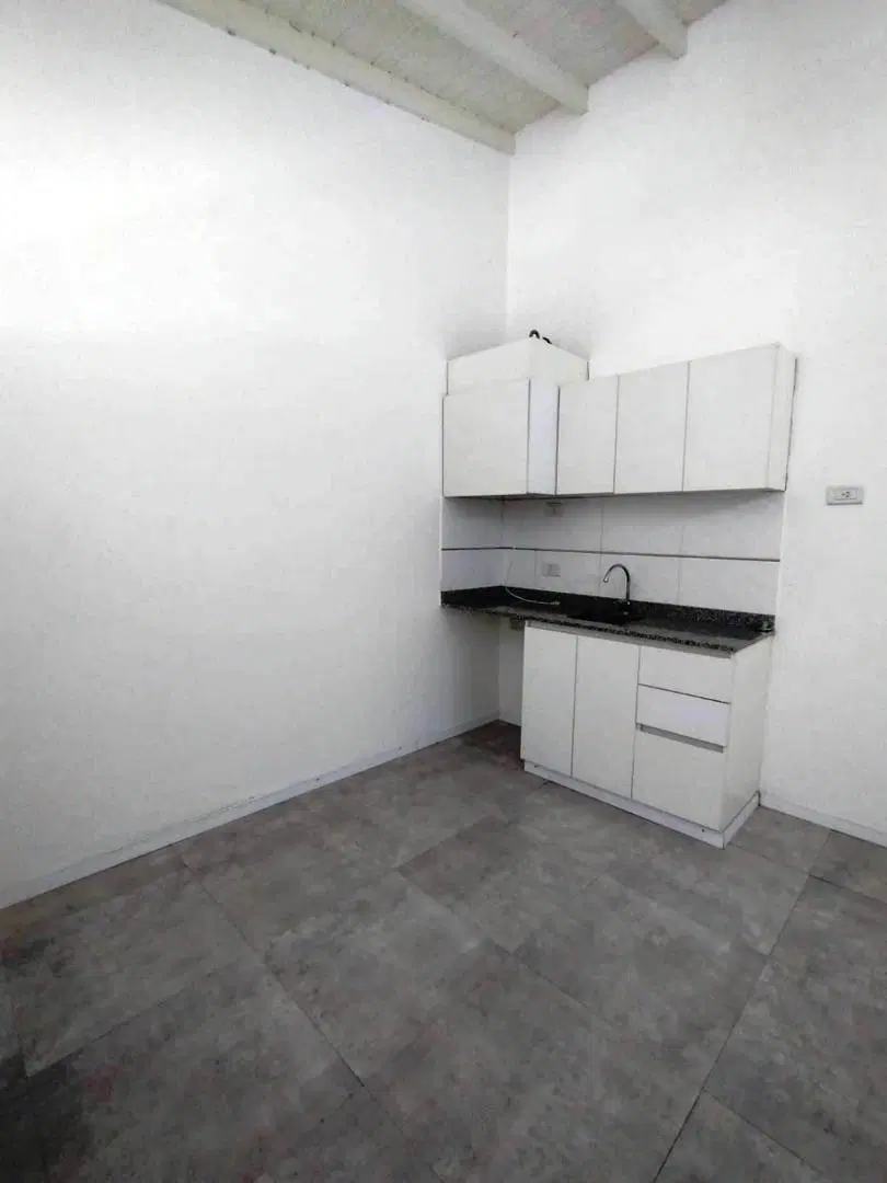 Alquiler monoambiente Castelar 5