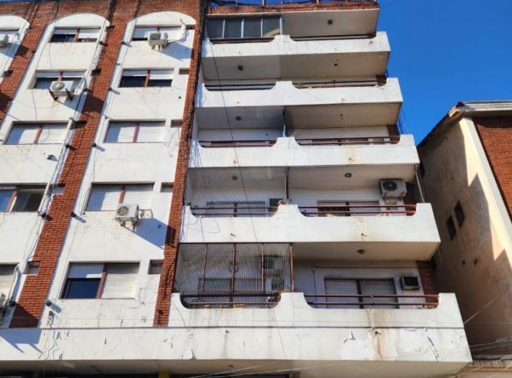 VENTA - Departamento / Apto. Profesional en el Centro de Morón