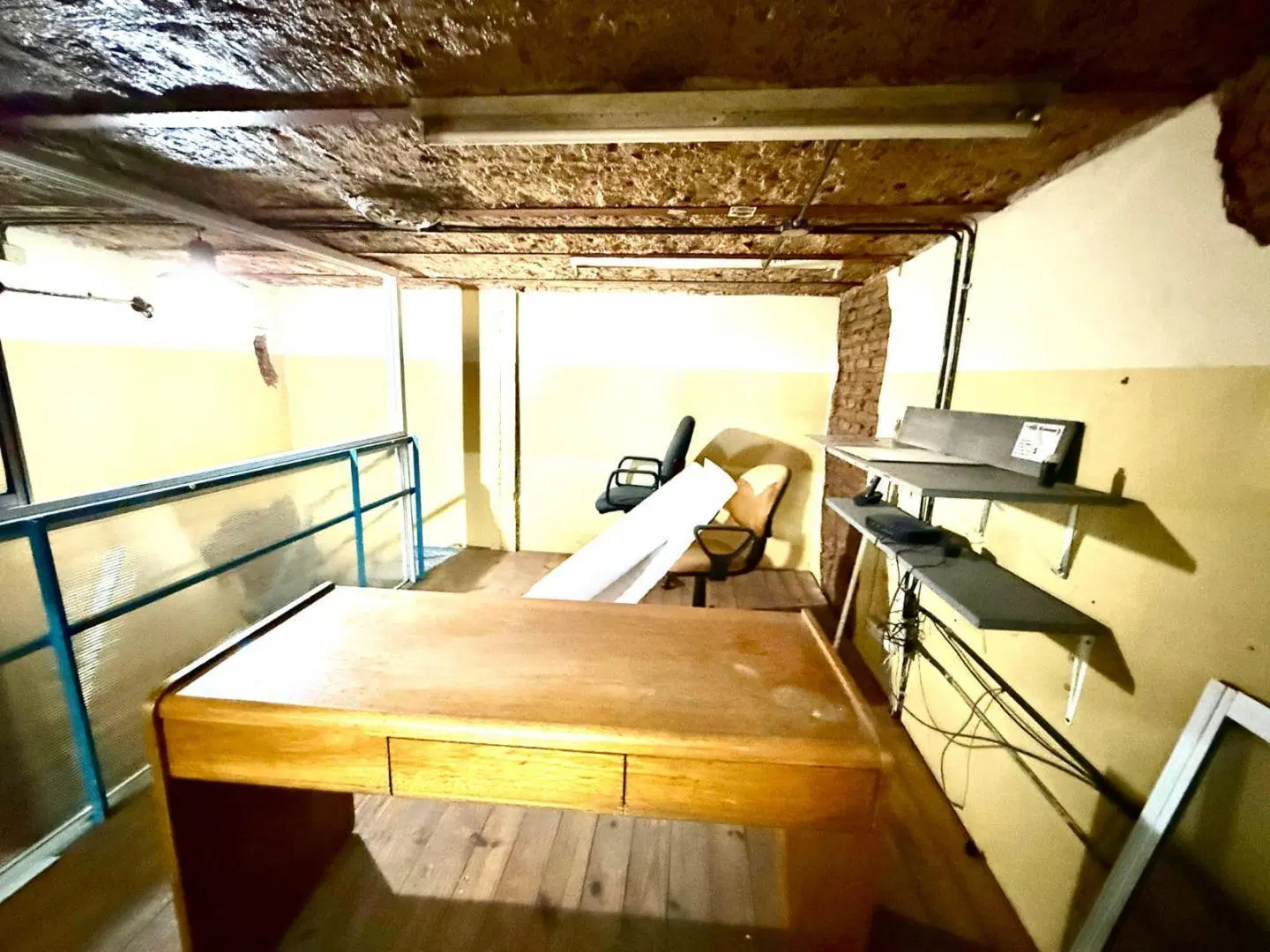 Venta de Local / casa , lote 360m2 en Parque Avellaneda 2
