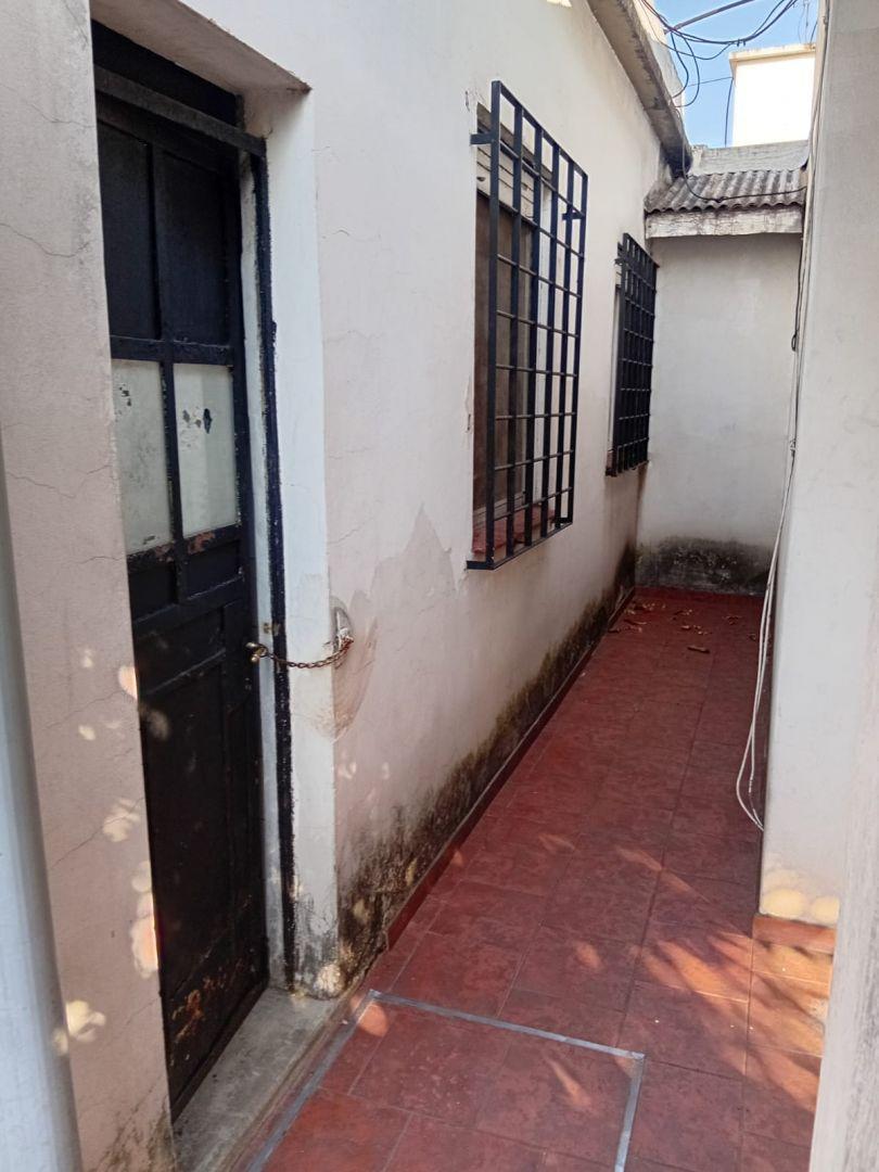 Foto de OPORTUNIDAD CASA 4 AMB AMPLIO LOTE DE 530 M², imagen 2