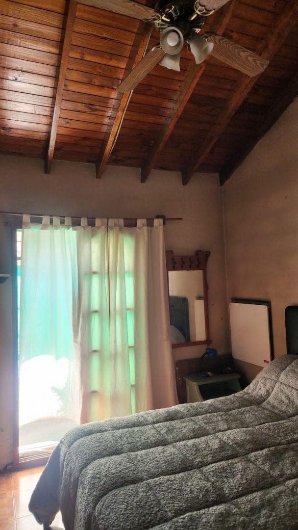 Foto de CASA EN VENTA MAS DE 5 AMB- CASTELAR NORTE, imagen 4