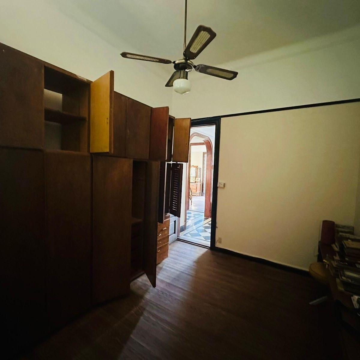 Imponente Casa en El Corazon de Olivos 5