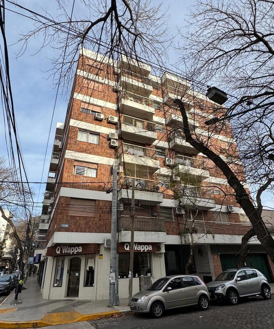 Departamento al frente de 3 ambientes C/ Balcòn corrido