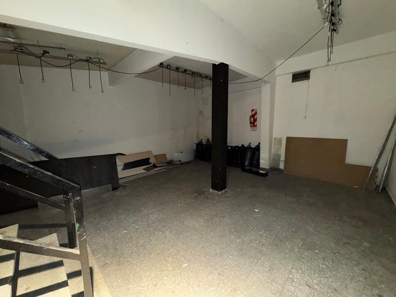 Foto de Local Comercial a metros de Santa Fe, imagen 4