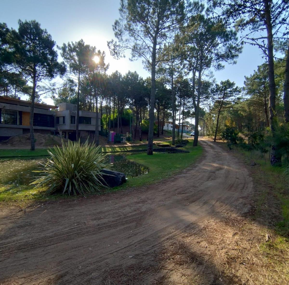 (250-08) Lote en Laguna Escondida II, vista a las dos lagunas. | Valeria del Mar
