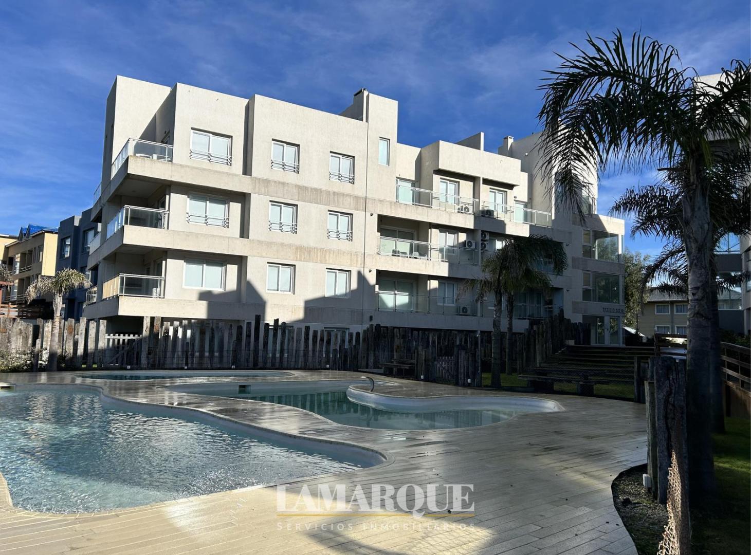 Foto de Venta. Departamento amplio, dos ambientes frente al mar, con parrilla, imagen 2