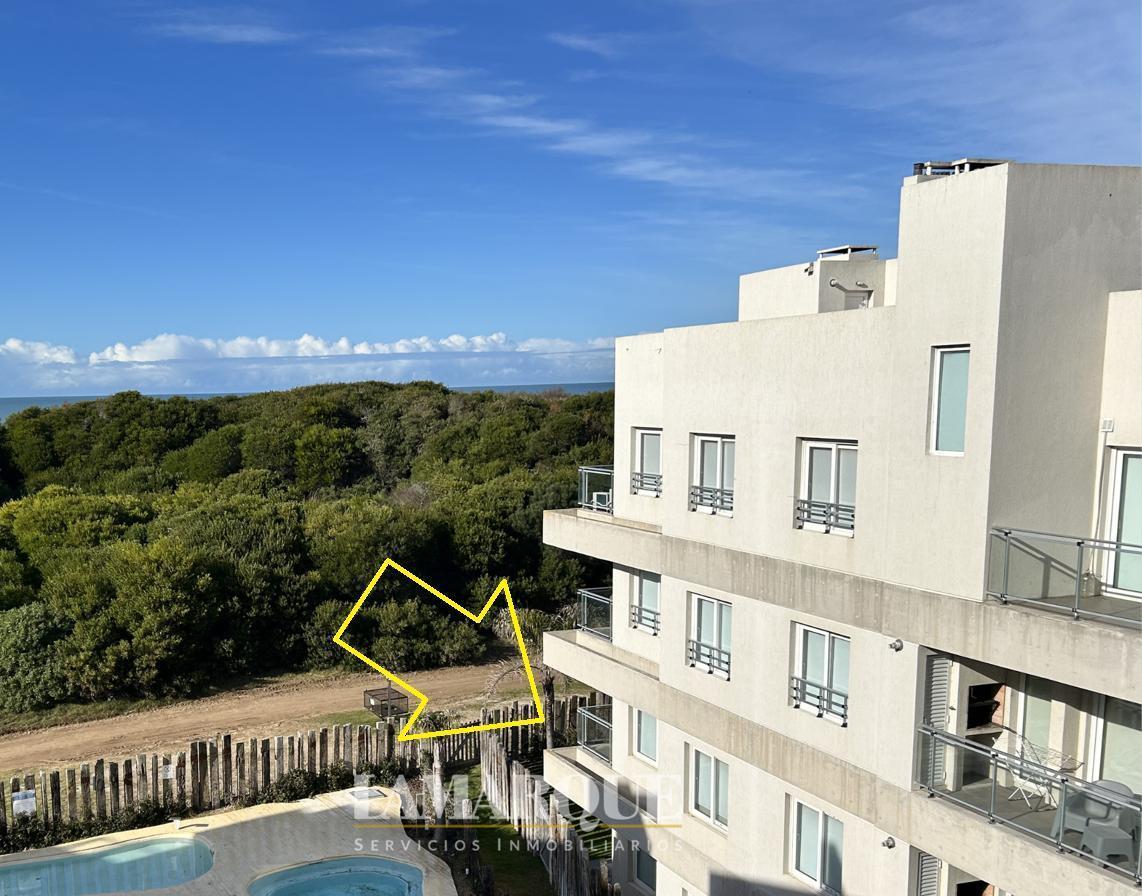 Foto de Venta. Departamento amplio, dos ambientes frente al mar, con parrilla, imagen 3