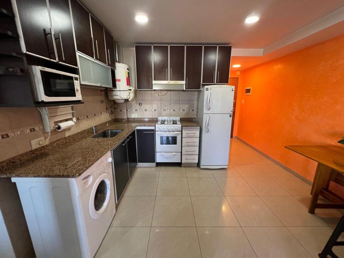Venta Monoambiente con Balcon Todo Luz Floresta 2