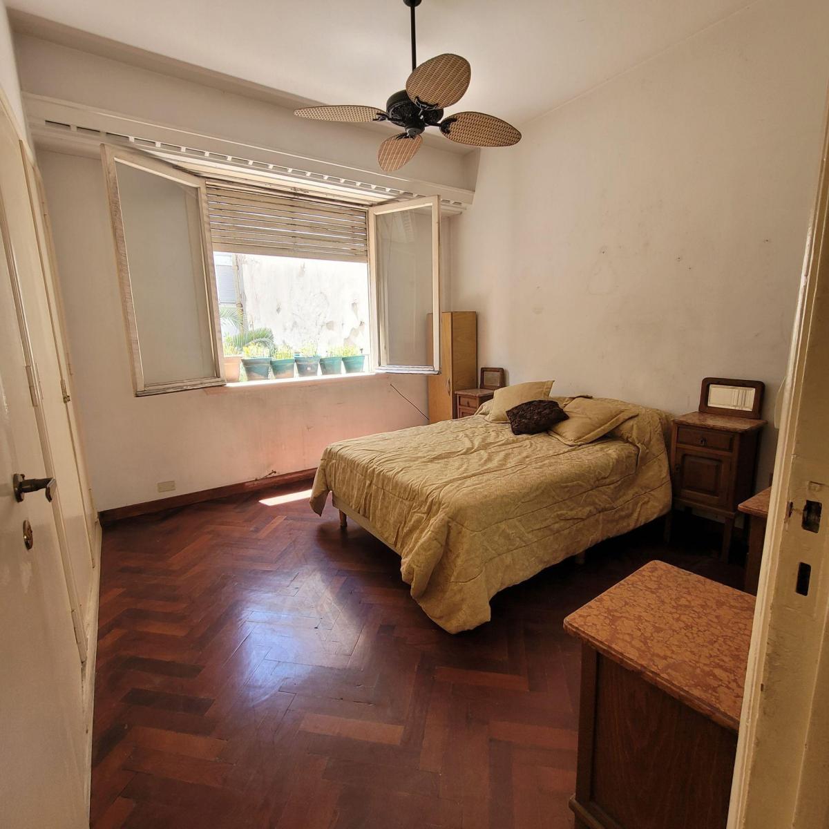 Venta Depto Semipiso de 3 Amb. C/ Dep. Caballito. 1