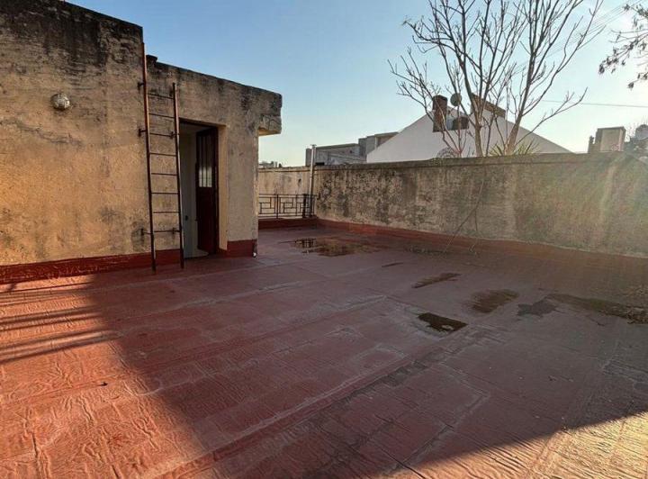 PH EN VENTA DE 368 M² CON 3 PH EN VERSALLES. 1